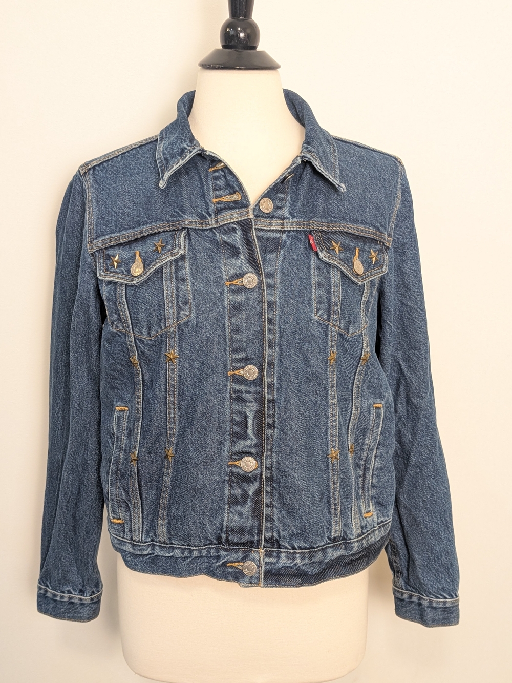 Levi's Denim Trucker Jacket with Star Studs Medium Wash Women's Size XL